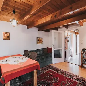 https://central-garden-house-with-parking-lot.vienna-besthotels.com