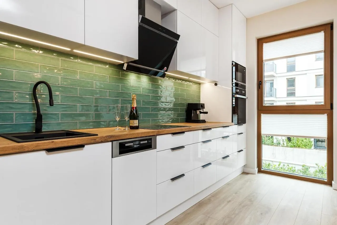 Uroczy ,,Bursztynowy ,, Apartament Blisko Plazy , Parking W Cenie Gdańsk Polska